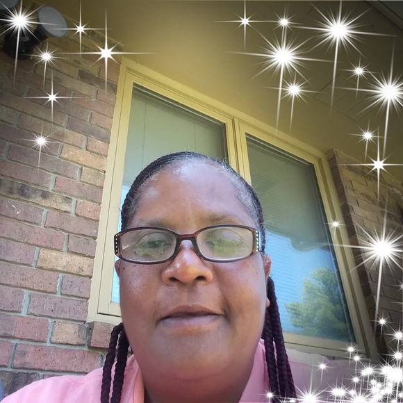 Meet your Posher, Marshelle - Picture 1 of 1